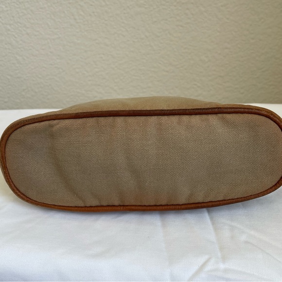 Hermes Pouch - Picture 8 of 12